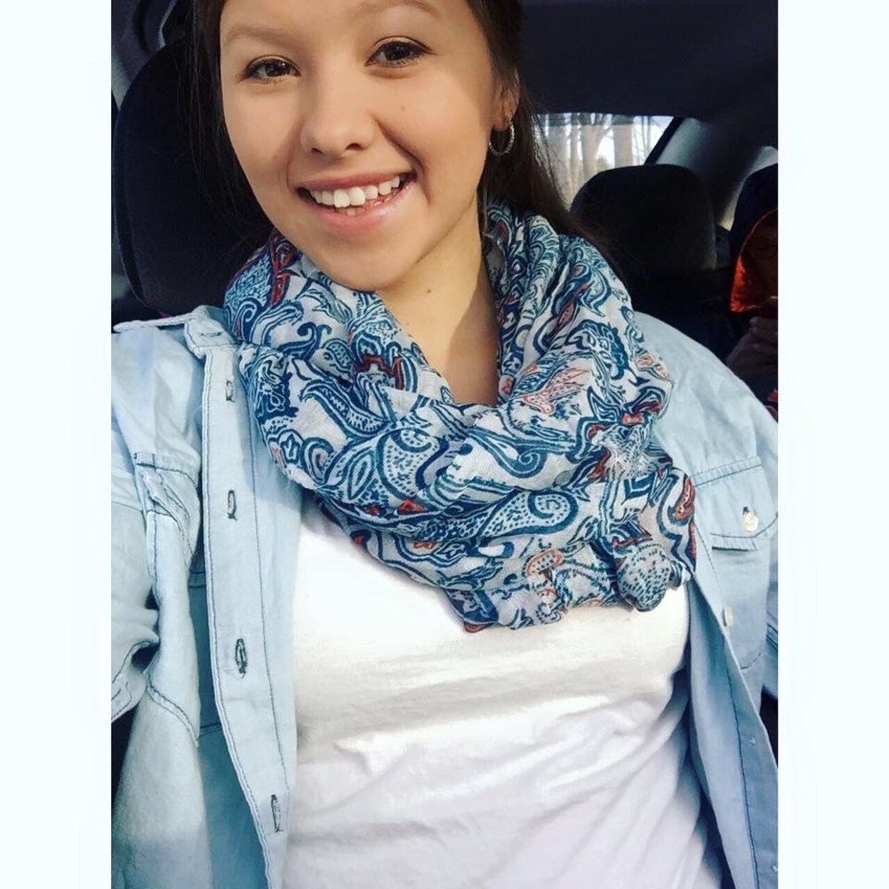 Meet your Posher, Ariana